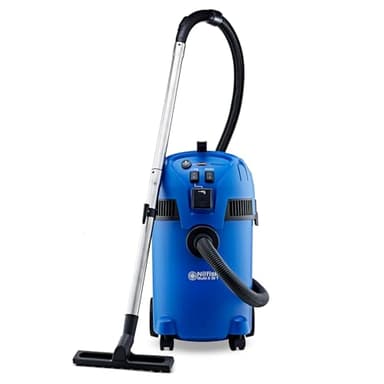 Nilfisk Multi II 30L T Nass Trockensauger mit Steckdose - Staubsauger für Werkstatt, Haus, Garten und Auto (1400 W)