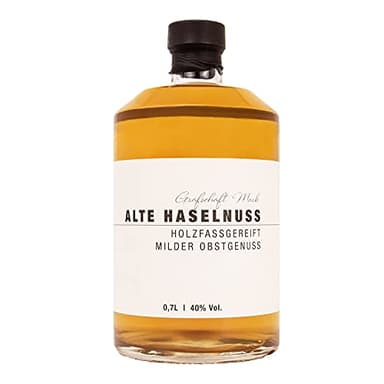 Grafschaft Mark Alte Haselnuss Schnaps 1 x 0,7 L | 40% vol. Alkohol | milder Obstbrand holzfassgelagert | Spezialitäten aus unserer Brennerei | edle Aromen von Nuss als Obstler | ideal als Geschenk