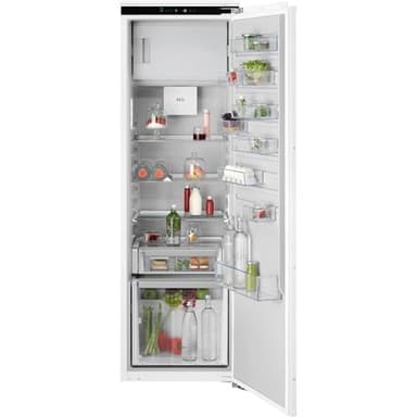 AEG Einbau-Kühlschrank 178cm mit 4-Sterne-Gefrierfach, Serie 6000 DynamicAir: gleichmäßige Kälteverteilung auf allen Ebenen, Kühlen 261L, Gefrieren 22L, SoftClosing, LCD-Display, Festtür, TF6FS181DC