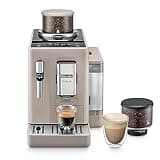 De'Longhi Rivelia EXAM440.35.BG Kaffeevollautomat mit Milchaufschäumdüse, Wechselbarer Bohnenbehälter, 8 Kaffeegetränke auf Knopfdruck, Extra-Shot-Funktion, 3,5" Touch-Display, Beige