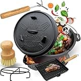 holz4home® 6-teiliges Dutch Oven Set I 9L Feuertopf Gusseisen I Mit Grillpfanne Deckelheber Reinigungsbürste Untersetzer I Schmortopf zum Camping
