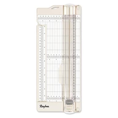 Rayher 50046000 Papierschneidemaschine / Papierfalzmaschine, Schnittlänge bis 30,5 cm, Papierschneidegerät mit Aufhängevorrichtung, schneidet oder falzt bis zu 5 Blatt Papier (80 g/m2)