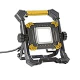 Northpoint LED Baustrahler Arbeitsstrahler 50W 5000K tageslichtweiß stufenlos dimmbar 3m Kabel integrierte Steckdose