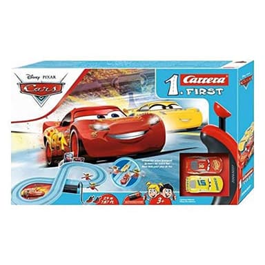 Carrera - 20063037 - Carrera First Disney Pixar Cars – Race of Friends Autorennbahn I 2,4m Rennstrecke I 2 ferngesteuerte Autos mit Lightning McQueen & Cruz Ramirez I Geschenke zu Ostern